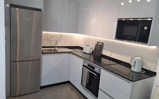 Beautiful Studio in Gibraltar - E1