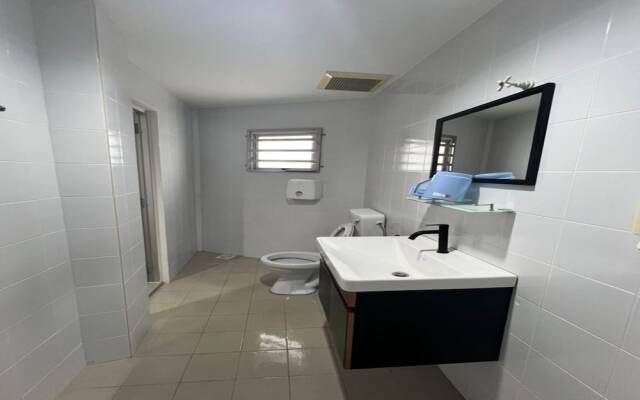 OYO 90994 Hotel Golden Mouse