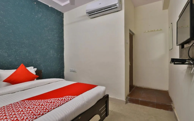 Silver Guest House By OYO Rooms