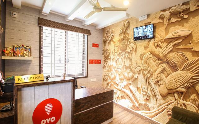 OYO 16377 Eagle Fantasy