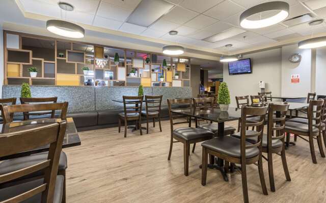 Quality Inn & Suites Victoriaville