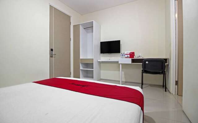 RedDoorz near Maranatha University 3