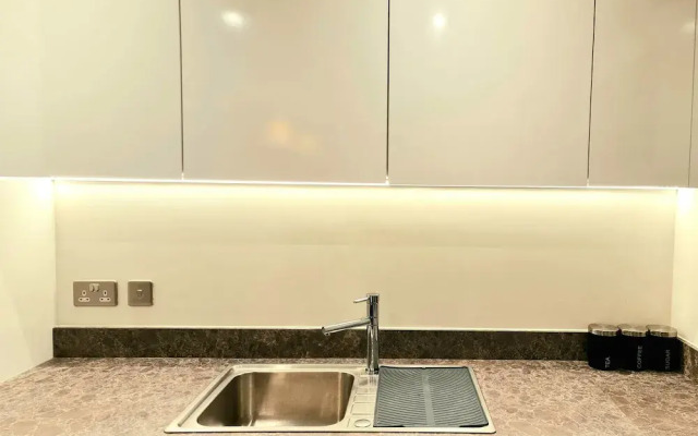Exquisite, Cosy 2-bed Apartment in Salford