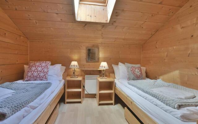 Chalet Le Grand-Bornand, 8 pièces, 16 personnes - FR-1-391-33