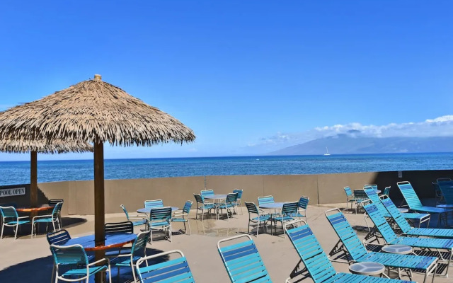 Royal Kahana #911 2 Bedroom Condo by RedAwning