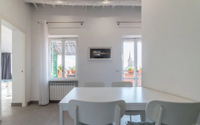 Piazza Navona Panoramic Penthouse