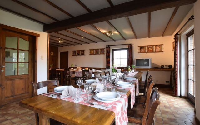 Refined Holiday Home in Nadrin With Garden