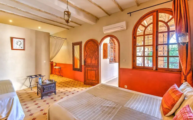 Riad Janoub