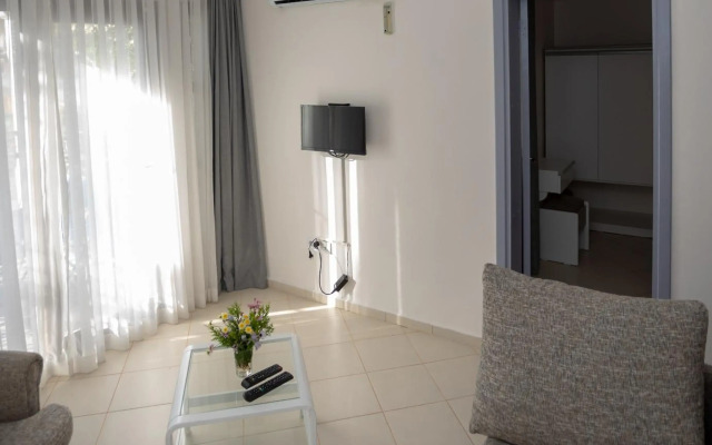 Mitos Apartments