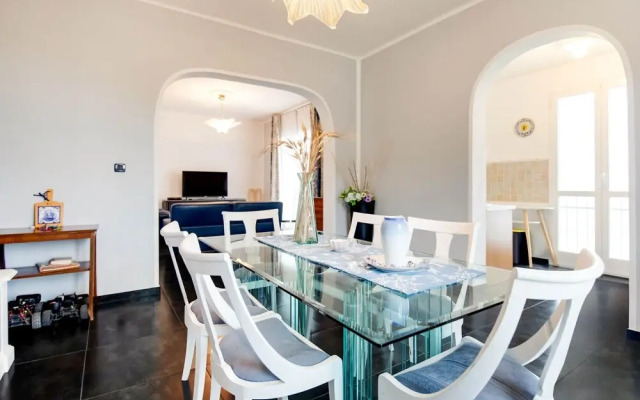 Scenic Holiday Home in Cipressa Near Town Centre