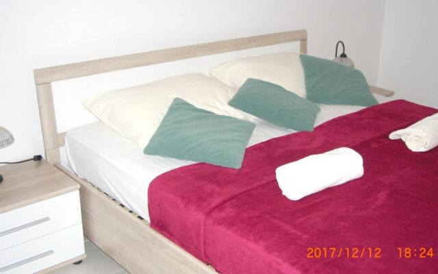 Apartment With 3 Bedrooms in Kaštel Štafilic, With Wonderful sea View,