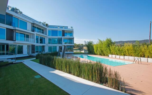 Bristol Exclusive 2 5 by Wonderful Italy