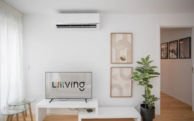 Liiiving - Modern & Glam Apartment J
