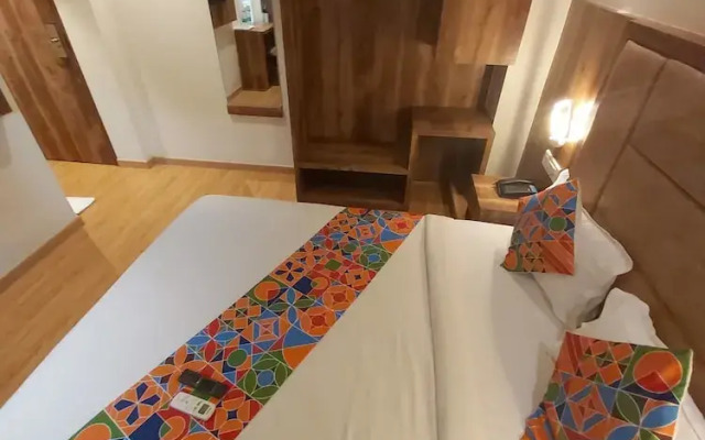 Fluorescent by Bizzgrow Hotels International Airport