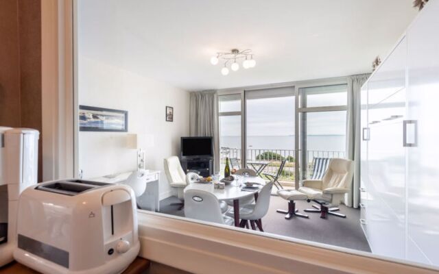 Les Trois Iles 19655