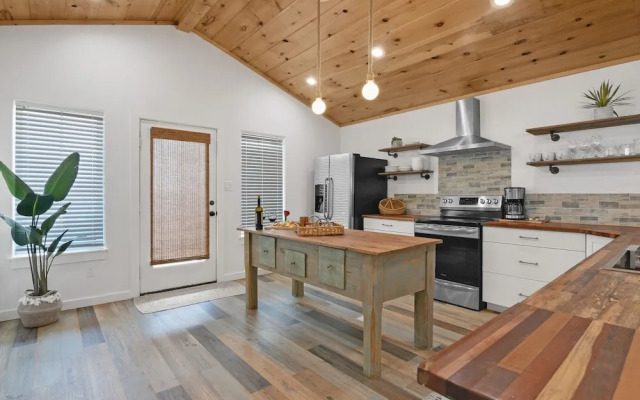 Marvelous Beach Home 2min From Beach