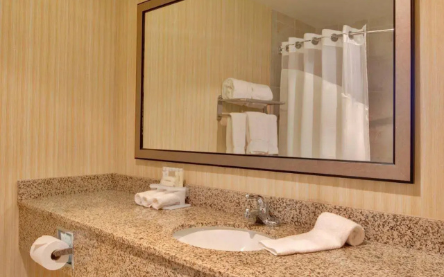 Holiday Inn Express Los Angeles Airport by IHG