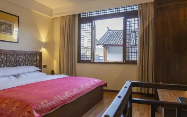 Floral Hotel Limaroonthai shuhe