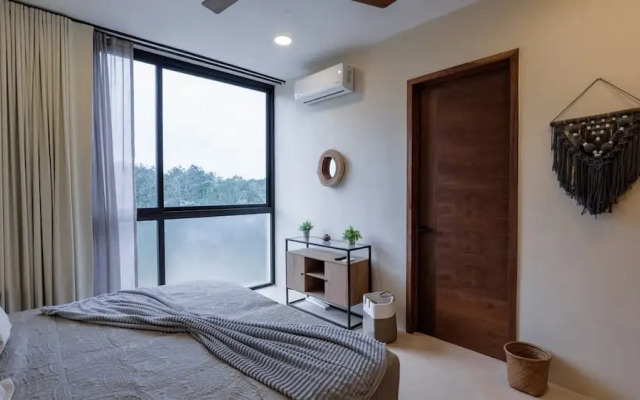 Luxury Penthouse w Private Pool Stunning Views