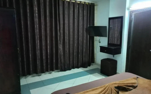 Royal Pyramids Hotel