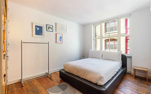 Quirky and Colourful Flat in Shoreditch