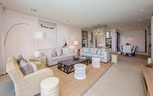 Loader Villa