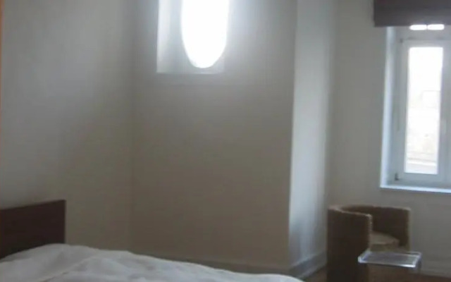 bed and breakfast.to be