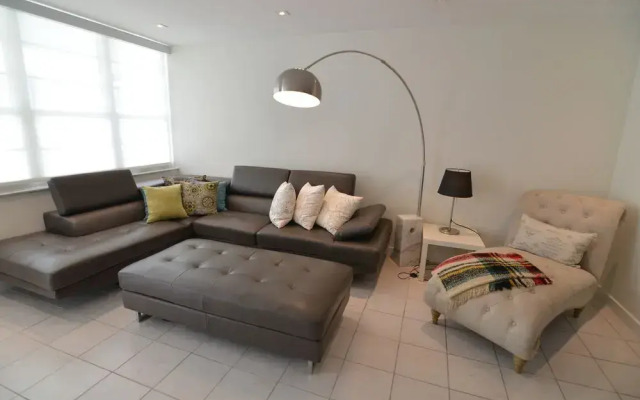 Riviera Luxury Living at the Decoplage