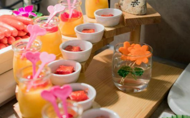 Ease Hotel (Shenyang University of Aeronautics and Astronautics Metro Station)