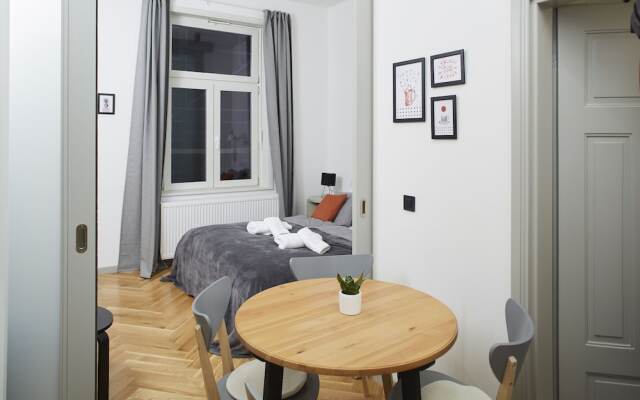 Zest and Nest Boutique Apartments