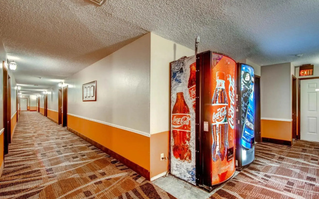 Orangewood Inn & Suites Midtown