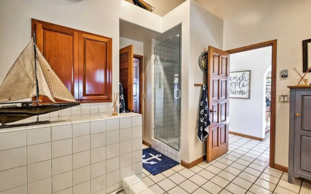 Lux Oceanfront Penthouse suite w/panoramic views