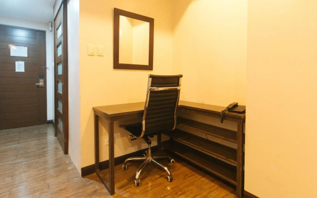 West Avenue Suites