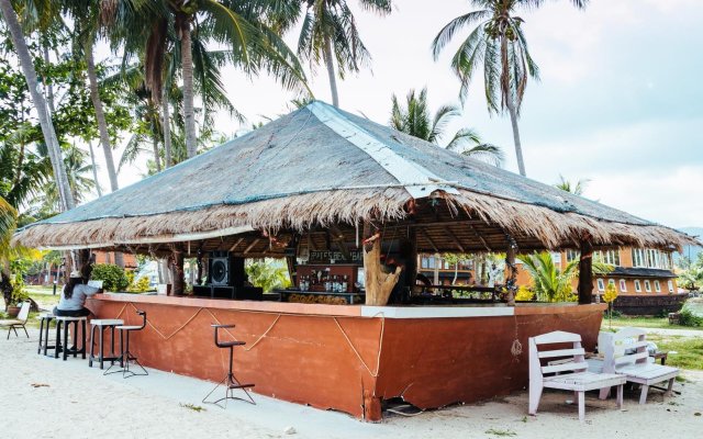 Koh Chang Boat Chalet