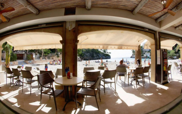 Hotel Apartamentos Cala Santanyi