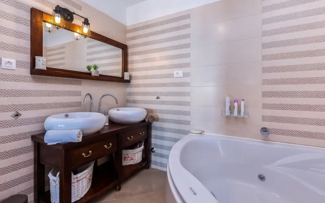Holiday House Lucija