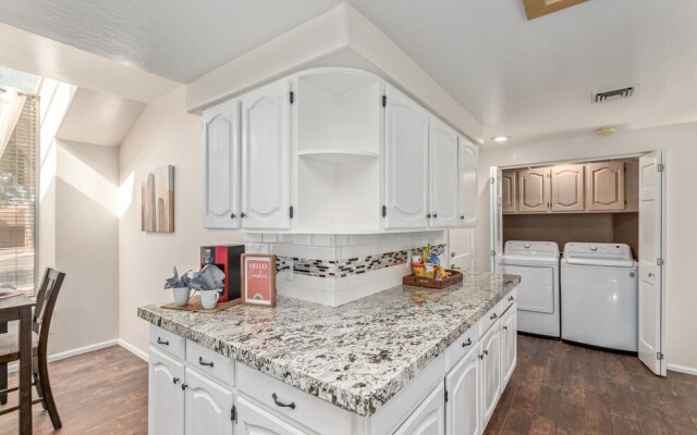 Redmont Mesa 3 Bedroom Home by Redawning