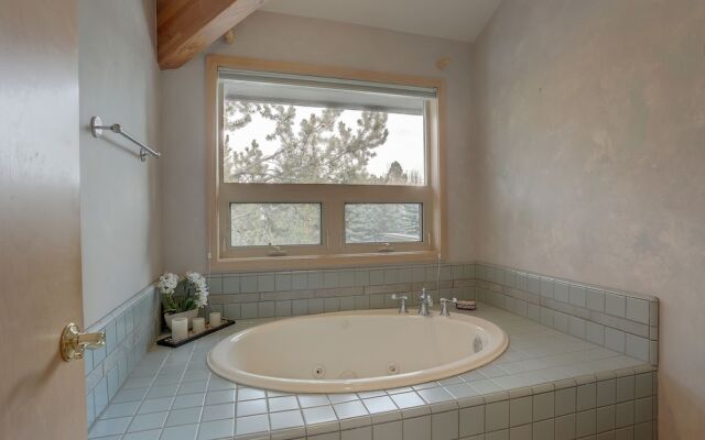 3 Mulligan Home features Hot Tub on Private Deck and Wood-Burning Fireplace by RedAwning