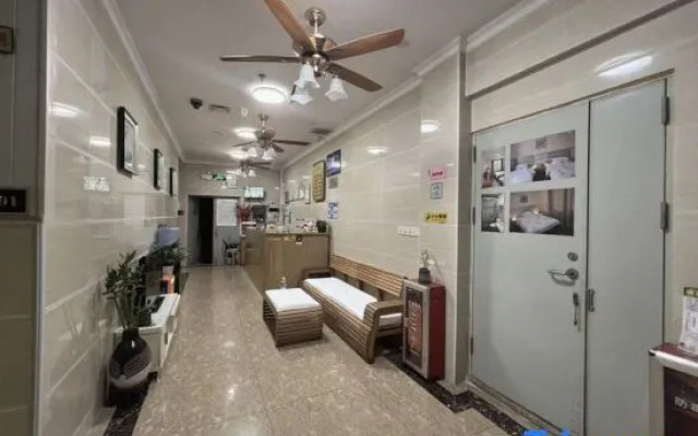 Yayuan Hostel