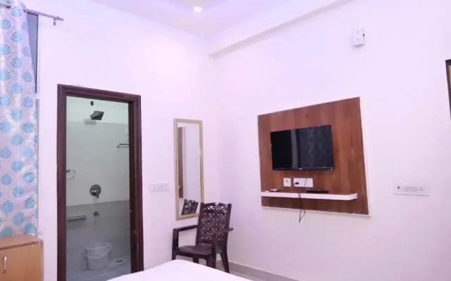 Hotel Ira Mansarovar