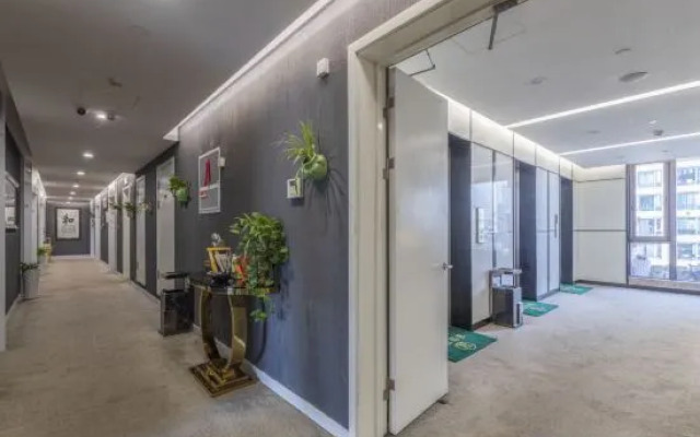 Deep Blue City Hostel