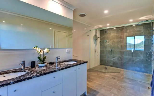 La Bella Waters 1 Wide Ocean Views
