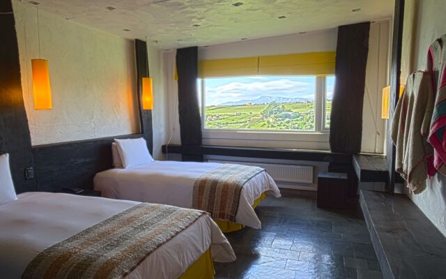 Remota Hotel