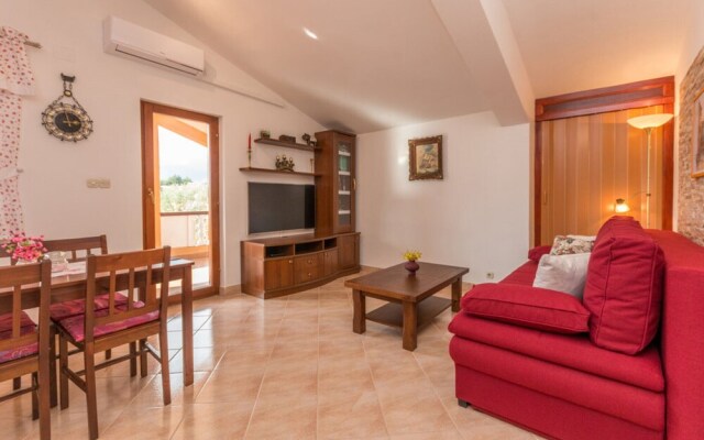 Obrovackrusevo, Modern apt w. Terrace & sea View