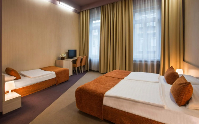 Star City Hotel