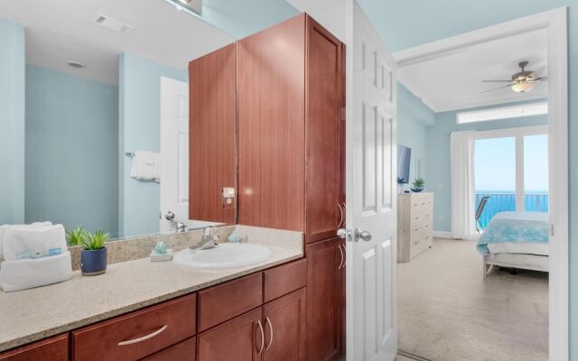 Laketown Wharf Penthouse 2026