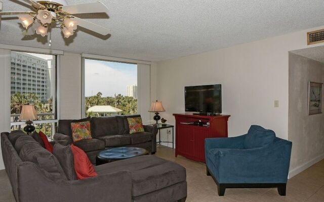 Shoreline 3036 Condo by RedAwning