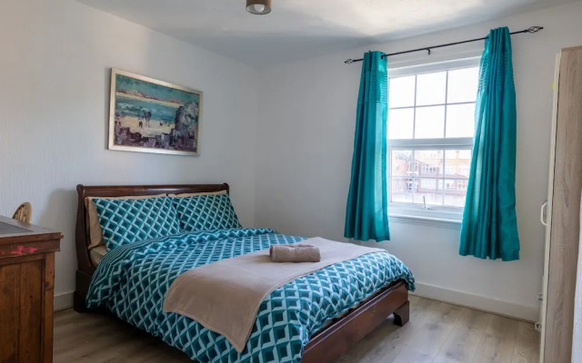 West Dartford Teal House