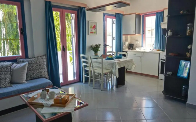 Cybele Suites & Apartments