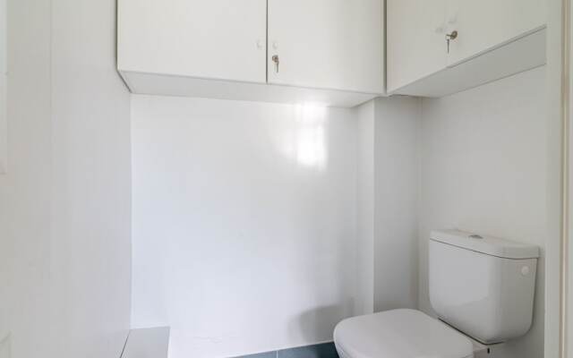 Premium Holiday Home in Cannes la Bocca With Swimming Pool